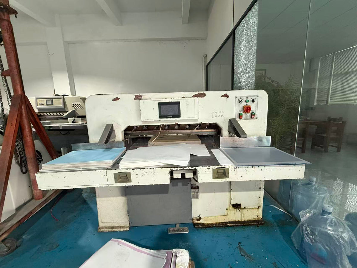 High-quality Polka Dolphin cutting machine from Heidelberg, Germany