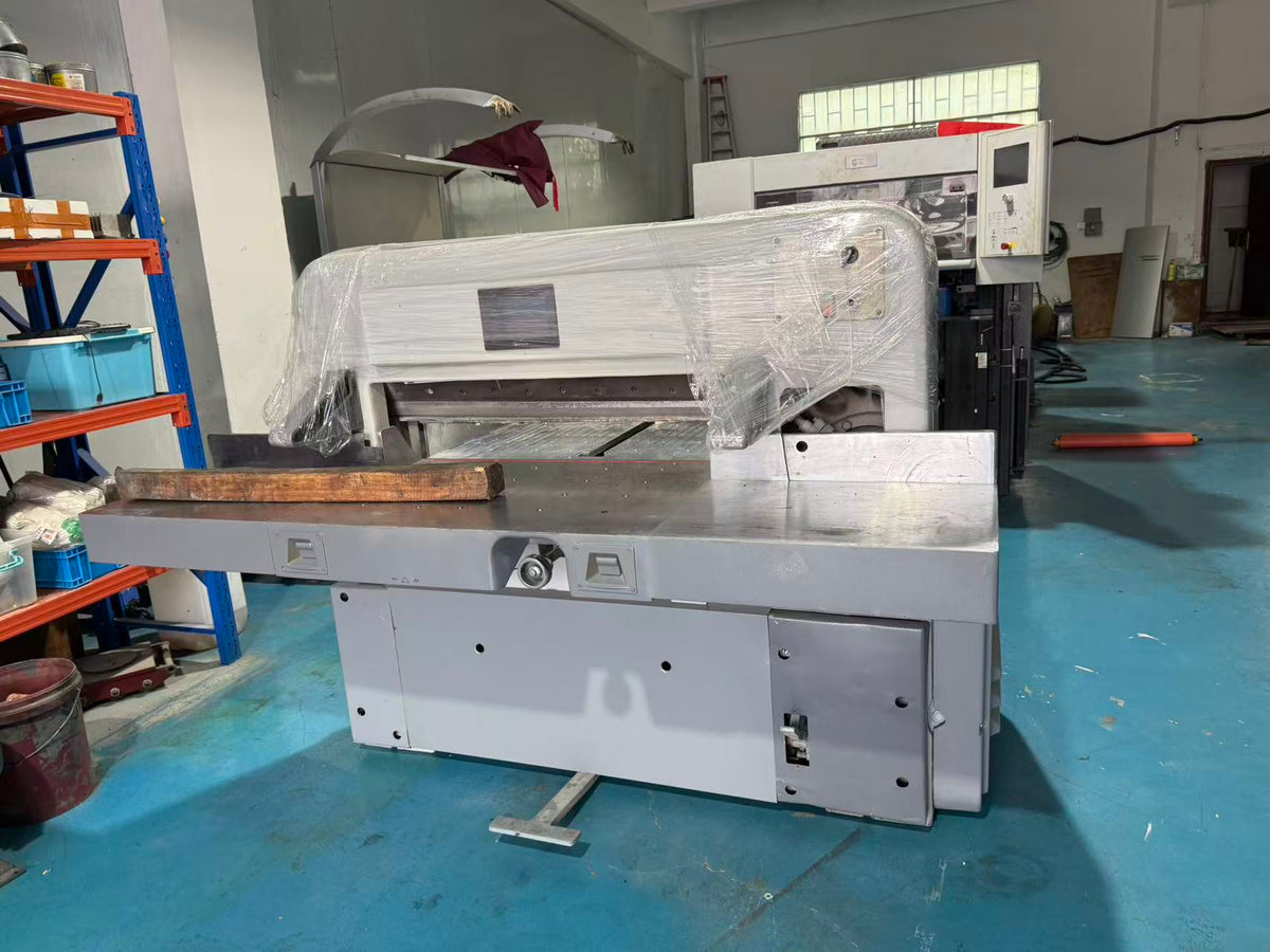 High-quality Polka Dolphin cutting machine from Heidelberg, Germany
