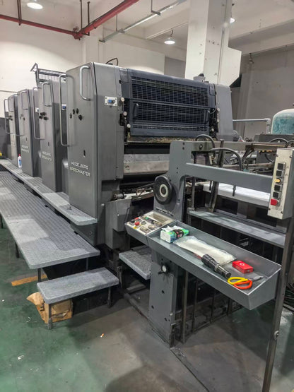Used German Heidelberg SM102-4 color.طابعة هايدلبرغ SM102-4 ملونة ألمانية مستعملة، موديل 1994.