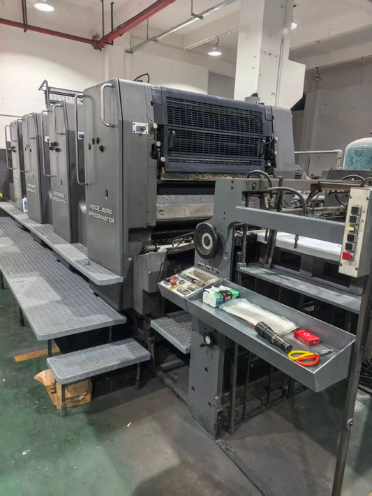 Used German Heidelberg SM102-4 color.طابعة هايدلبرغ SM102-4 ملونة ألمانية مستعملة، موديل 1994.